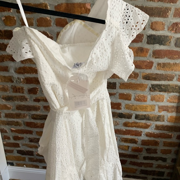 Sabo Skirt Jacque On Shoulder Dress - Picture 3 of 4